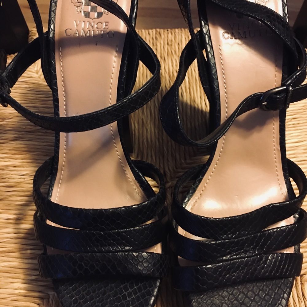 Vince Canute women’s black heels